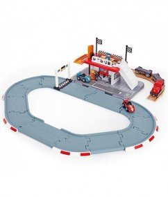 Racecircuit treinbaan set / Hape